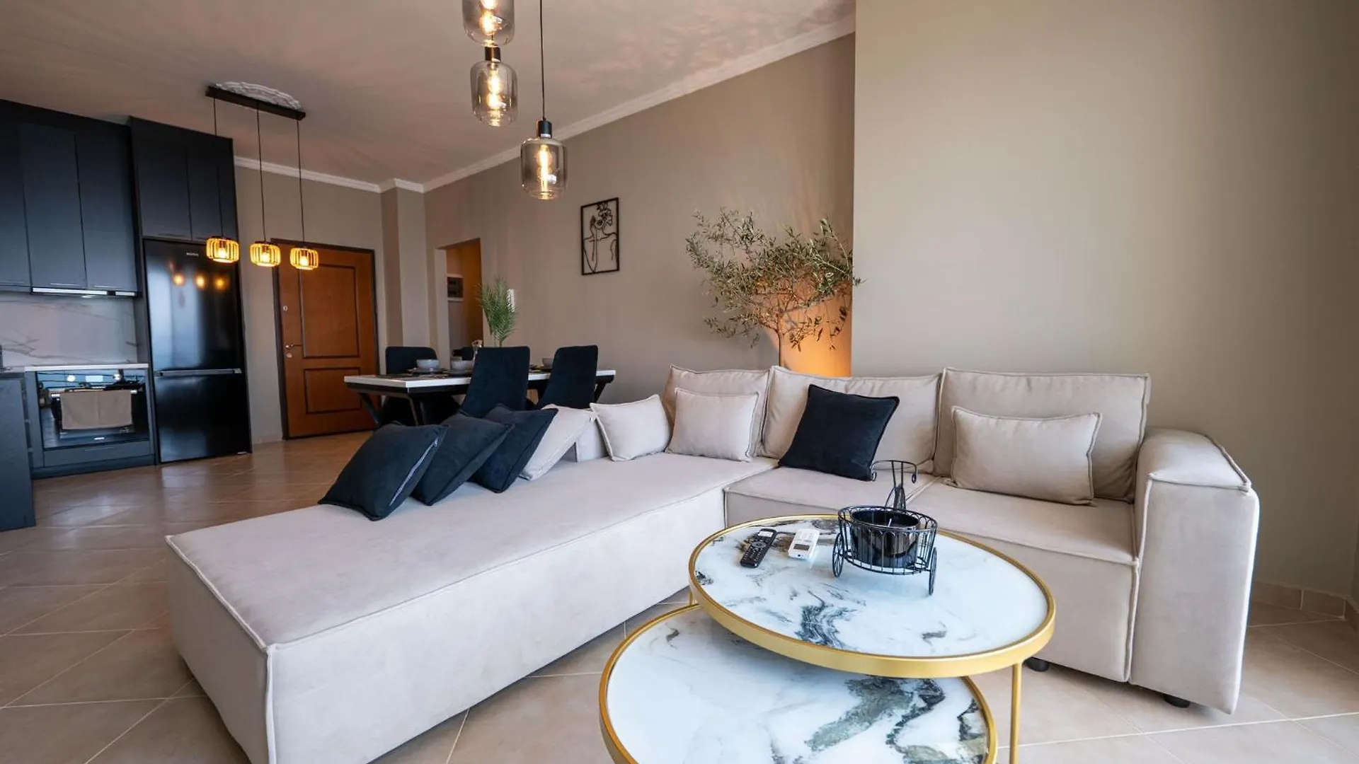 סרנדה Luxurious Coastal Apartment 0*,  אלבניה